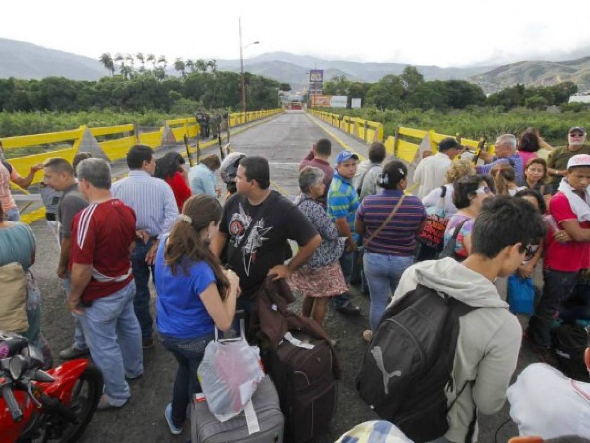 Venezuela y Colombia discutirán reapertura de la frontera