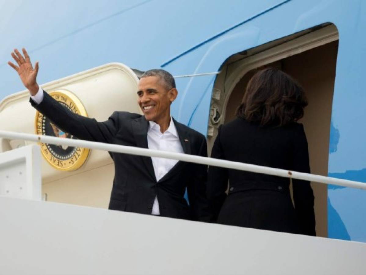 Obama llega a Cuba en histórica visita tras deshielo