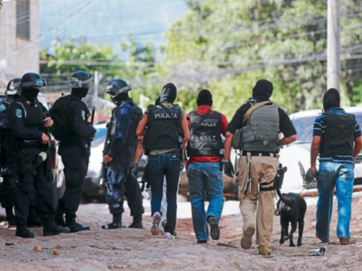 Polígrafo aplazó policías con importantes cargos