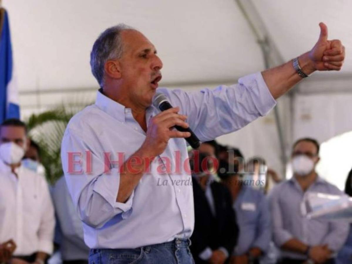 'No uso faja, pero estamos con los pantalones bien puestos para trabajar': Nasry Asfura