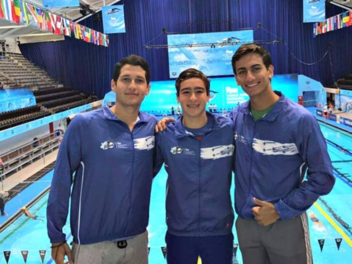 Selección Nacional de Natación inicia su participación en Mundial Júnior