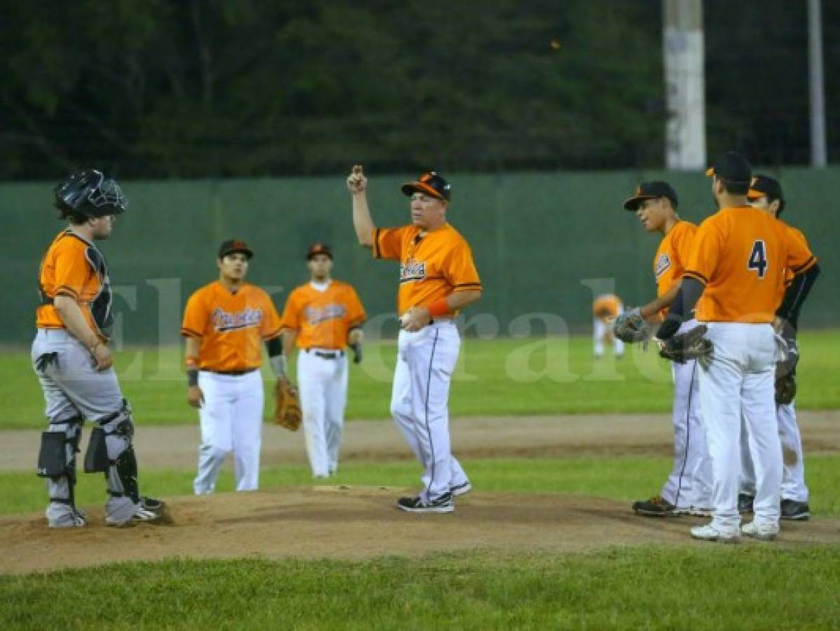 Orioles 'vuela' con campaña perfecta en la liga del béisbol capitalino