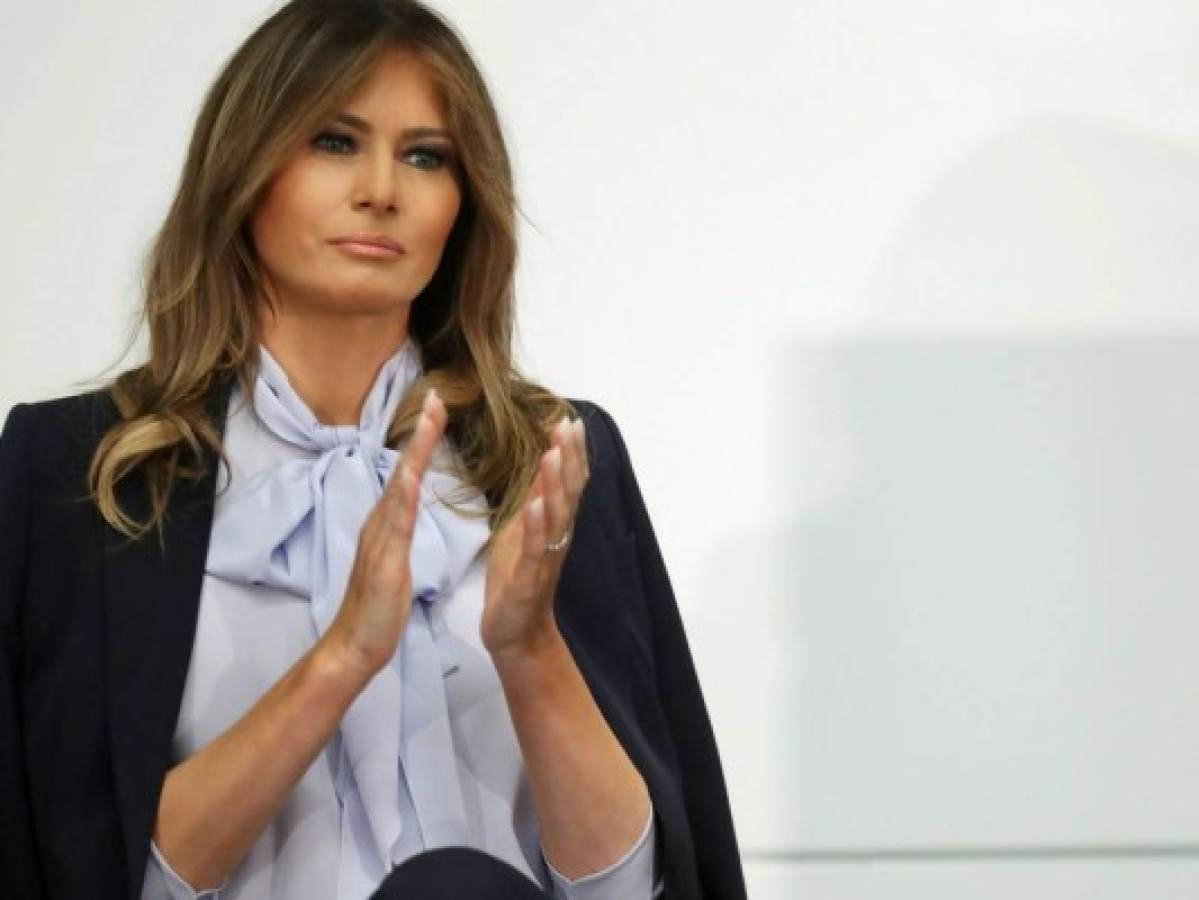 Melania Trump viajará sola a África