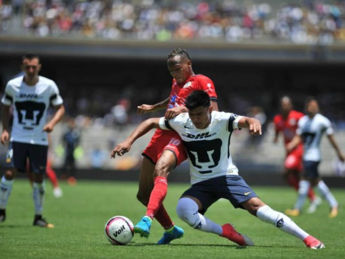 Pumas vence 2-0 a Lobos BUAP con doblete del chileno Castillo en el fútbol mexicano