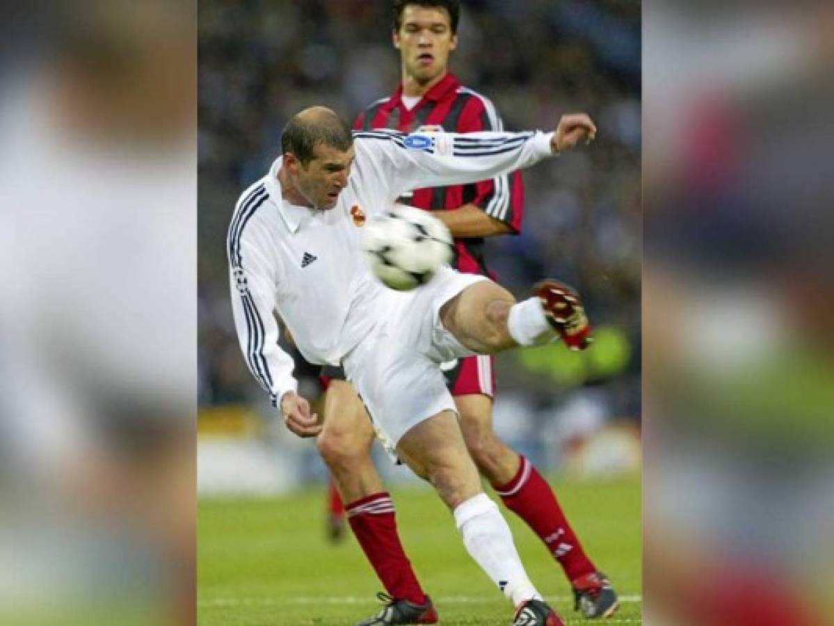 La volea de Zinedine Zidane en Champions League cumple 15 años