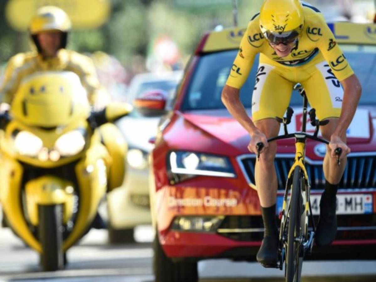 Froome distancia a Quintana en contrarreloj del Tour de luto por Niza