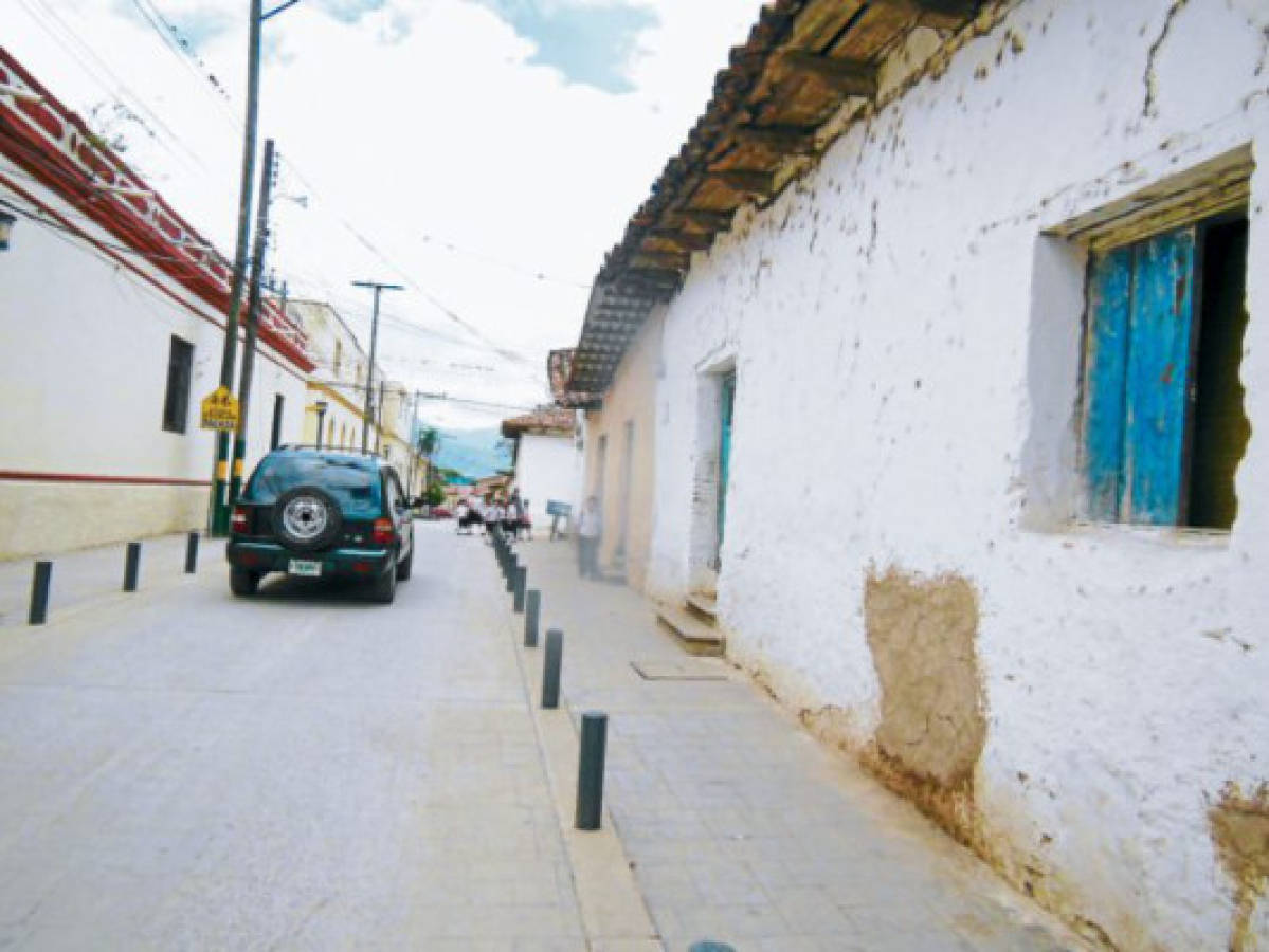 Decenas de casas del centro histórico permanecen en venta