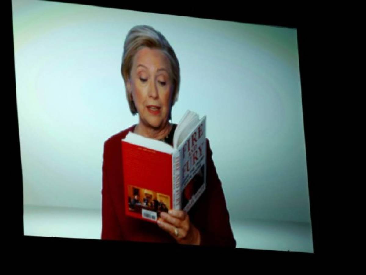 Hillary Clinton le da el toque político a la entrega de los Premio Grammy 2018  