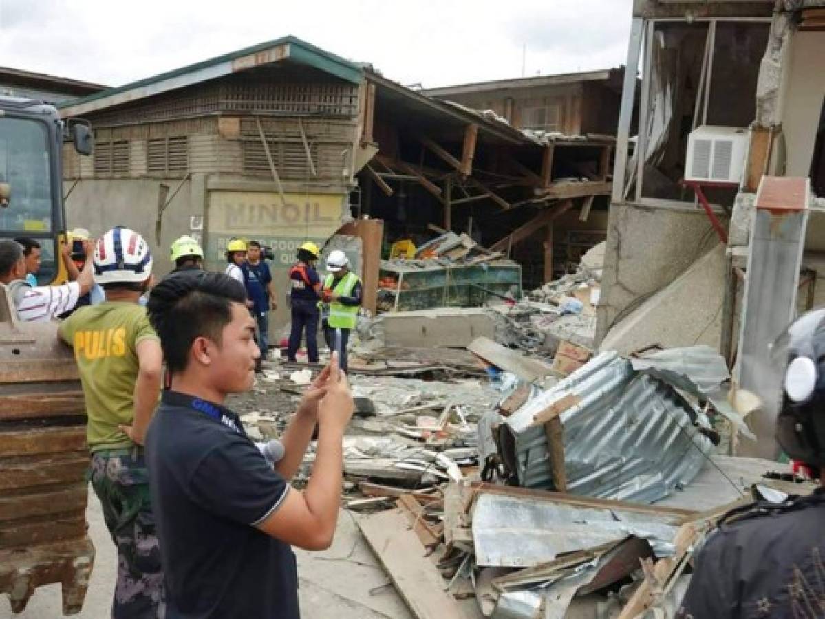 Muere una niña en un sismo en el sur de Filipinas 