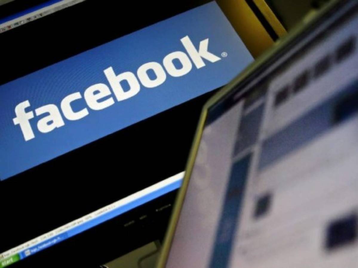 ¿Facebook fisgonea a los usuarios por el micrófono del celular?