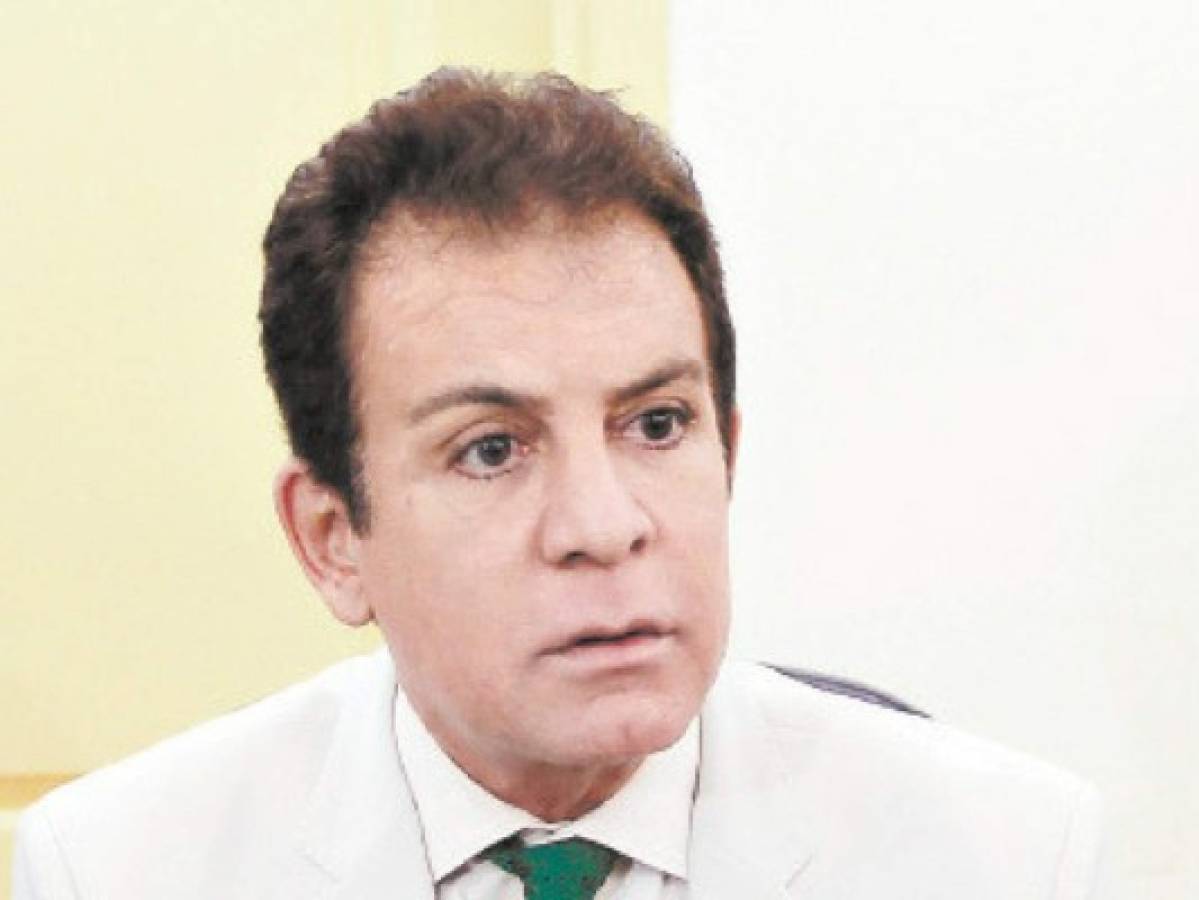 Salvador Nasralla dice que Estados Unidos lo mantiene informado