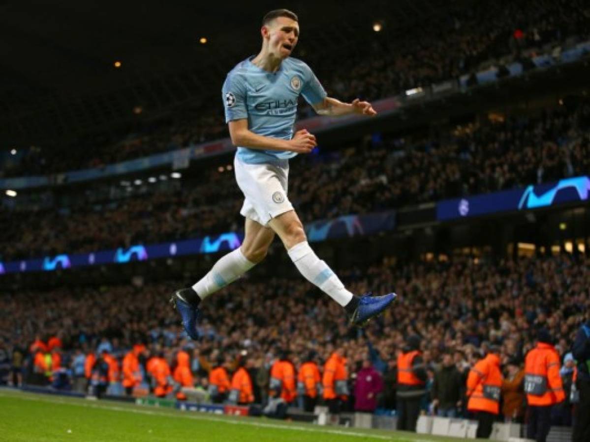 Manchester City y Watford pasan a semifinales en FA Cup