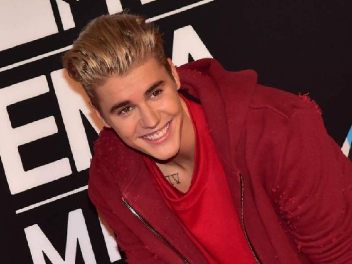 La espectacular noche de los premios American Music Awards (AMA) 2016