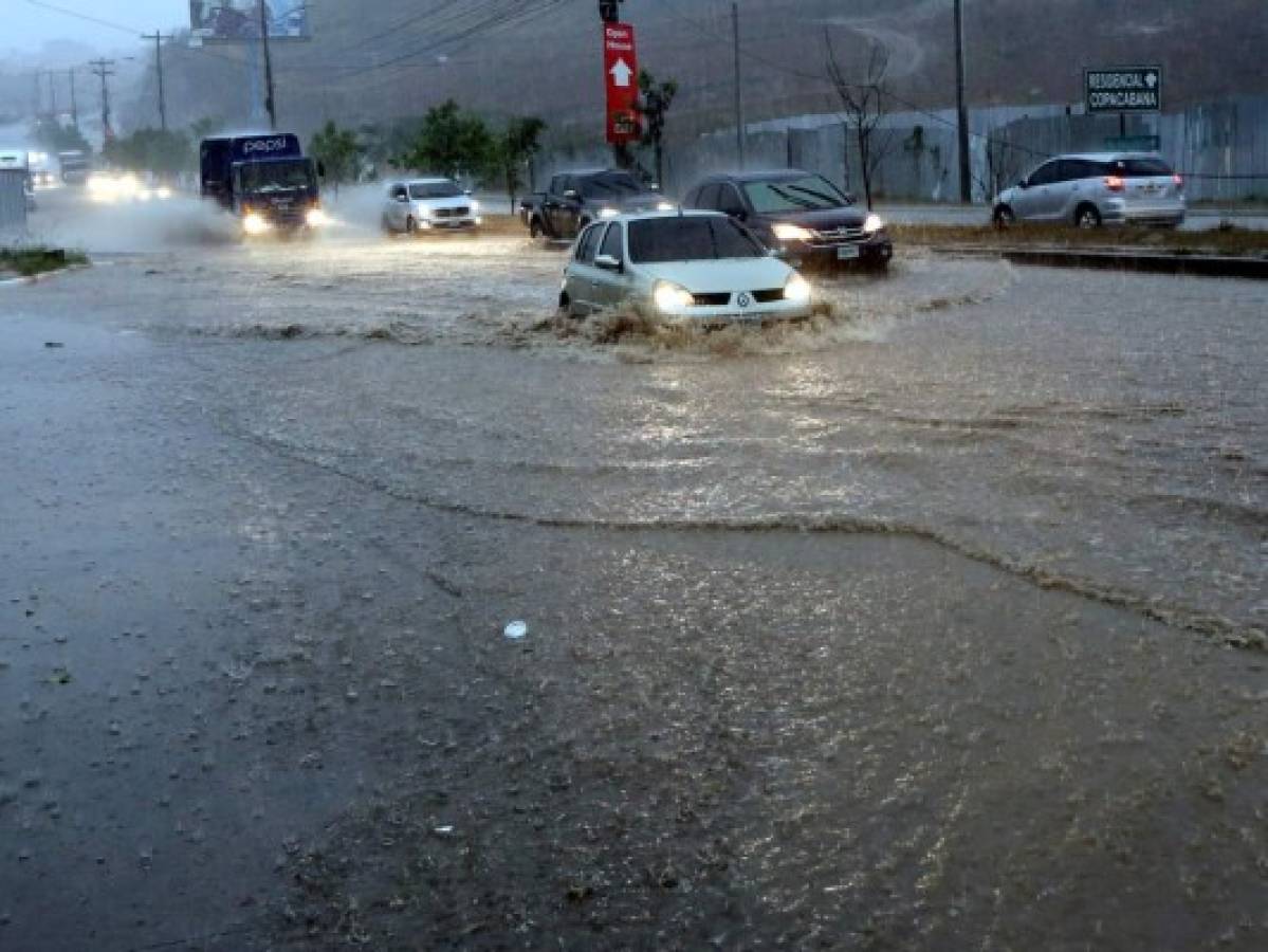 Alerta verde por 24 horas para cinco departamentos de Honduras, tras fuertes lluvias