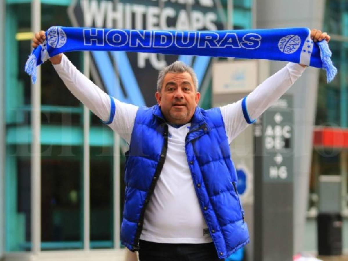 Hondureños se comienzan a tomar el BC Place y alienta a la Selección de Honduras