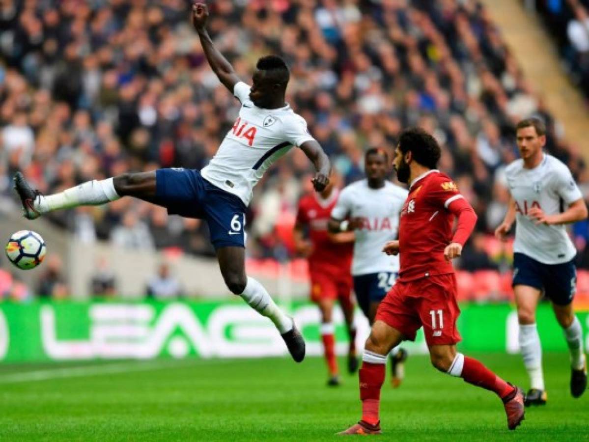 Tottenham golea a Liverpool y empata con United, a 5 puntos del City