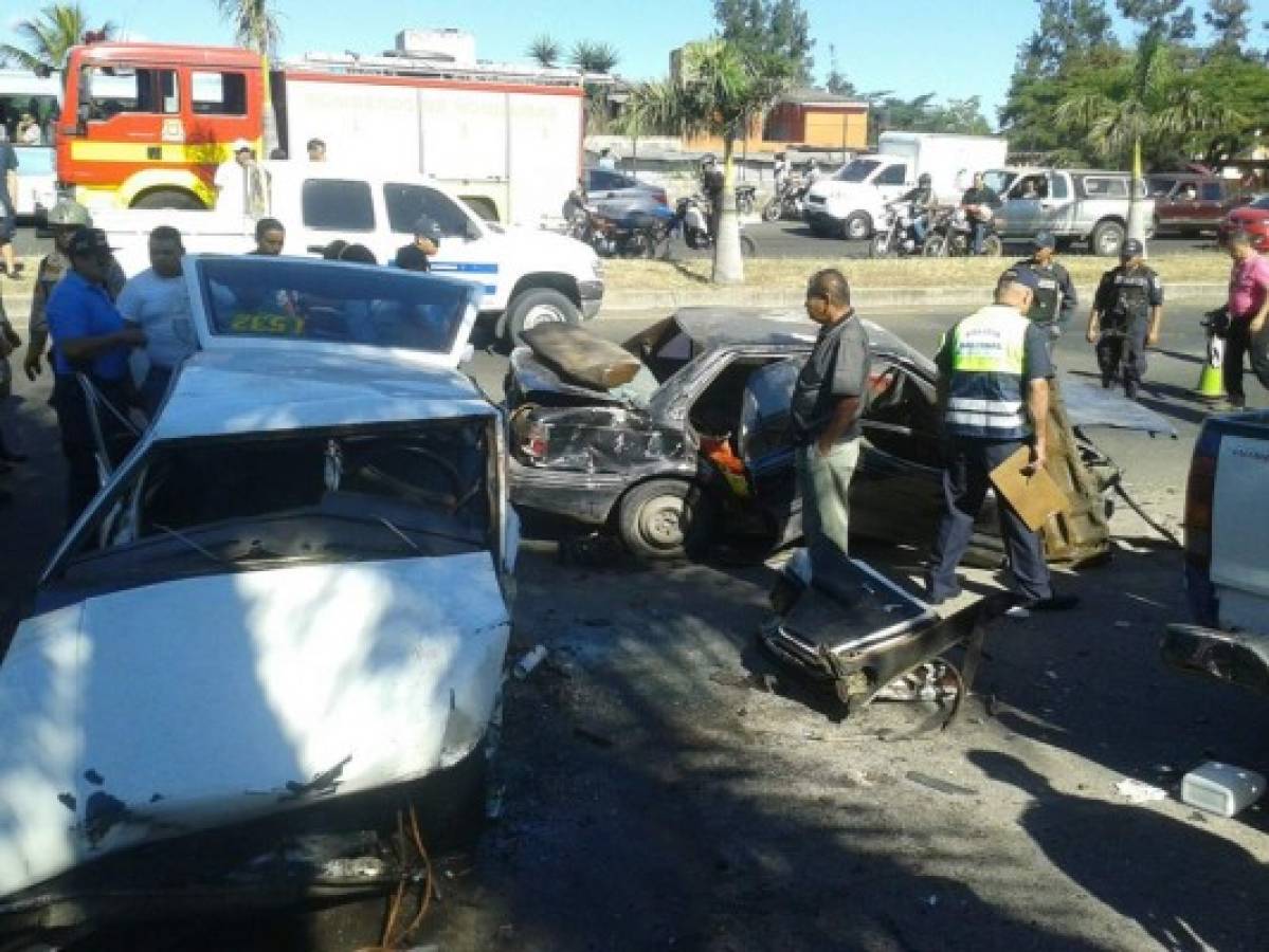 Exesposa del magistrado Víctor Lozano es la víctima de accidente en el anillo periférico