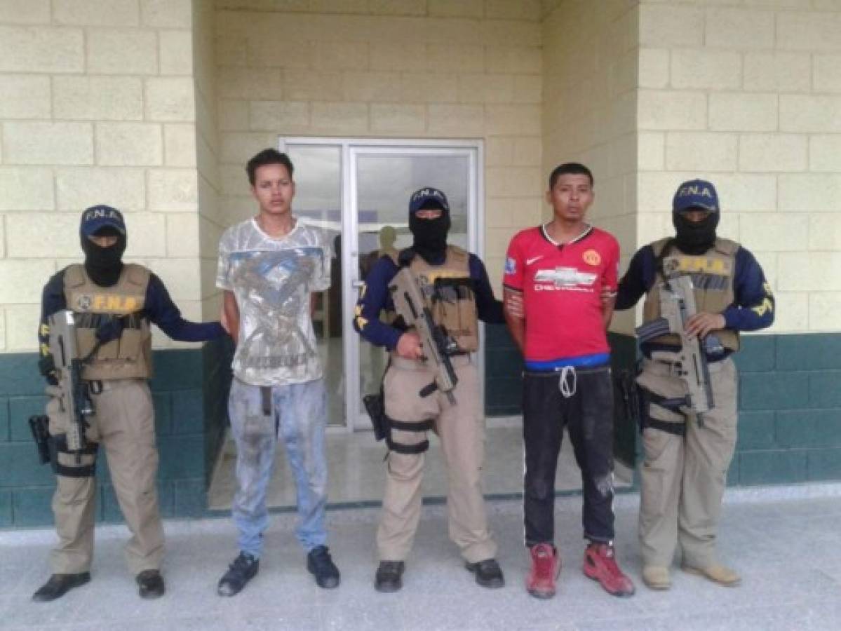 Captura dos miembros de banda de 'Los 12 discípulos'  