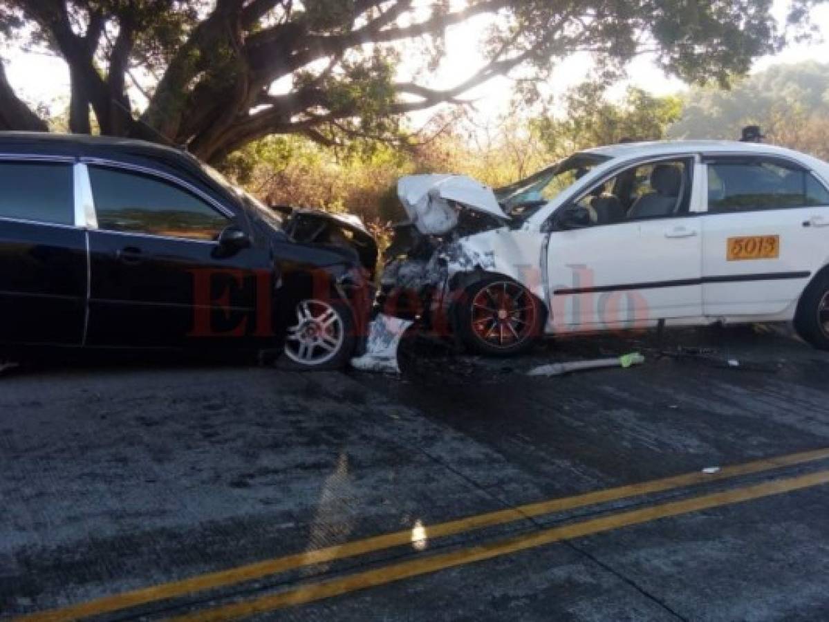 Dos personas muertas deja choque entre taxi y turismo en Sabanagrande