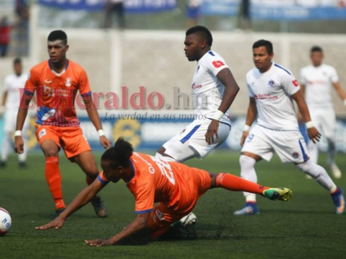 Lobos de la UPNFM golea 3-0 al Olimpia y le quita el invicto