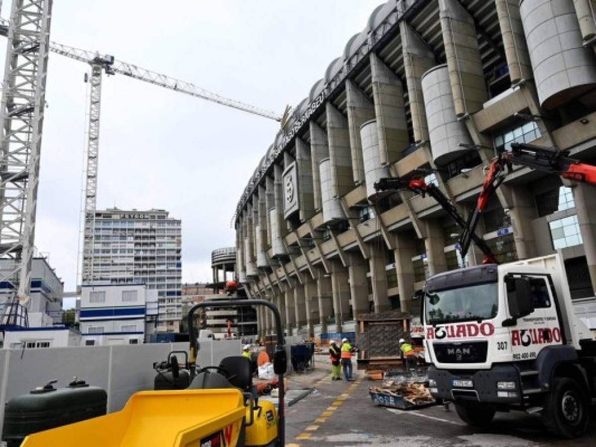 La incertidumbre flota sobre las obras de Camp Nou y Bernabéu