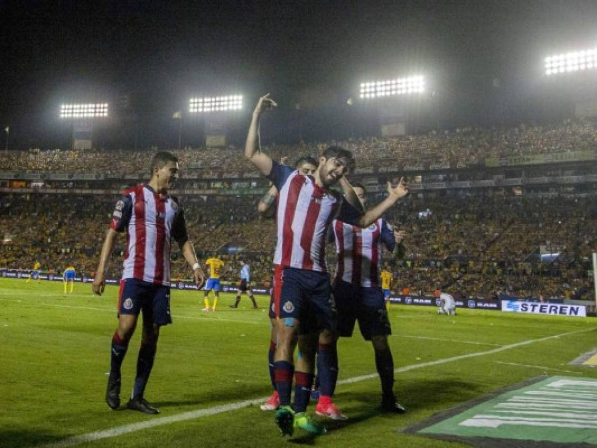 Tigres rescata empate 2-2 ante Guadalajara con doblete de Gignac en final del fútbol mexicano