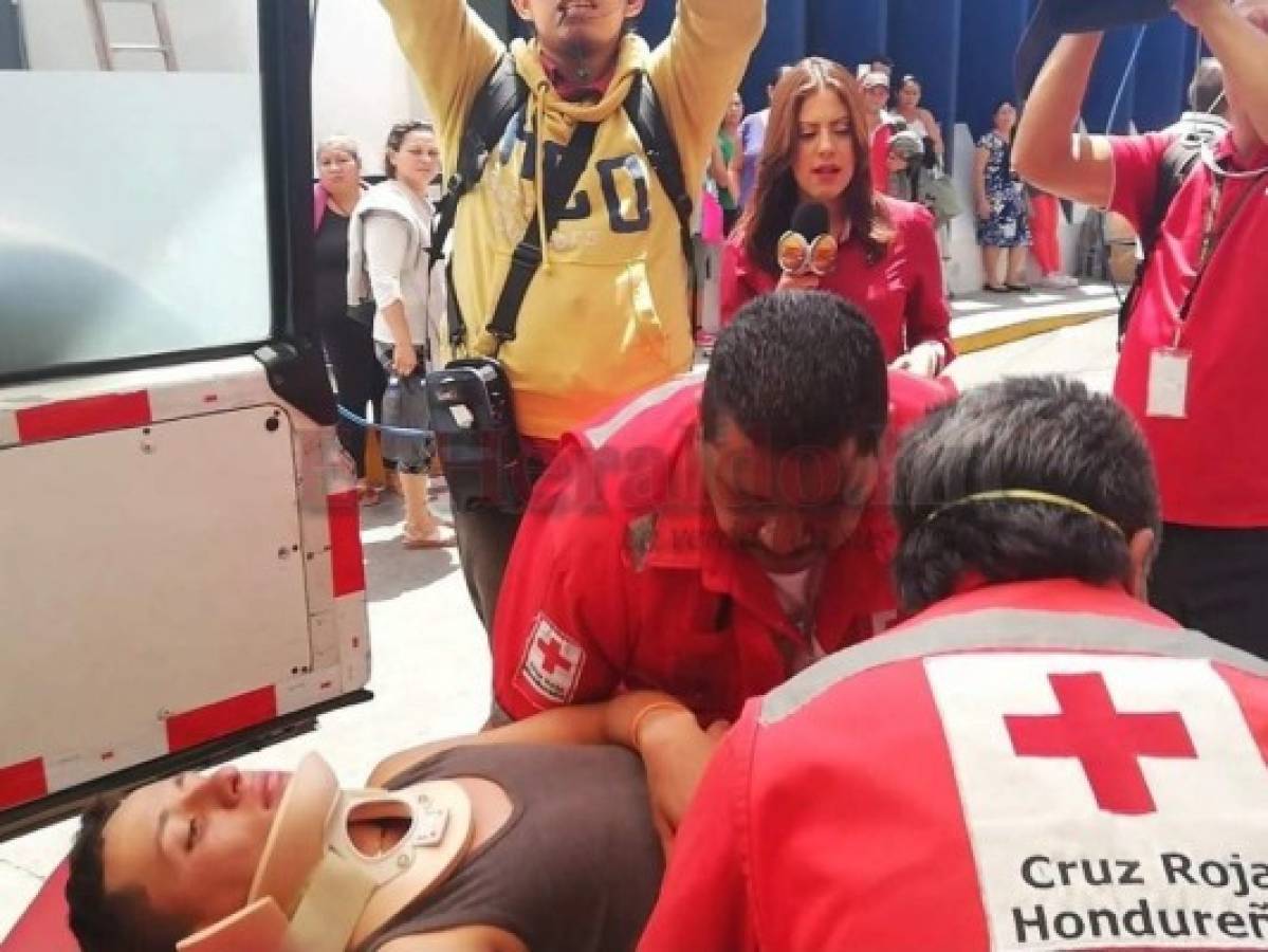 Cinco heridos tras volcamiento de un pick up en Cantagallos