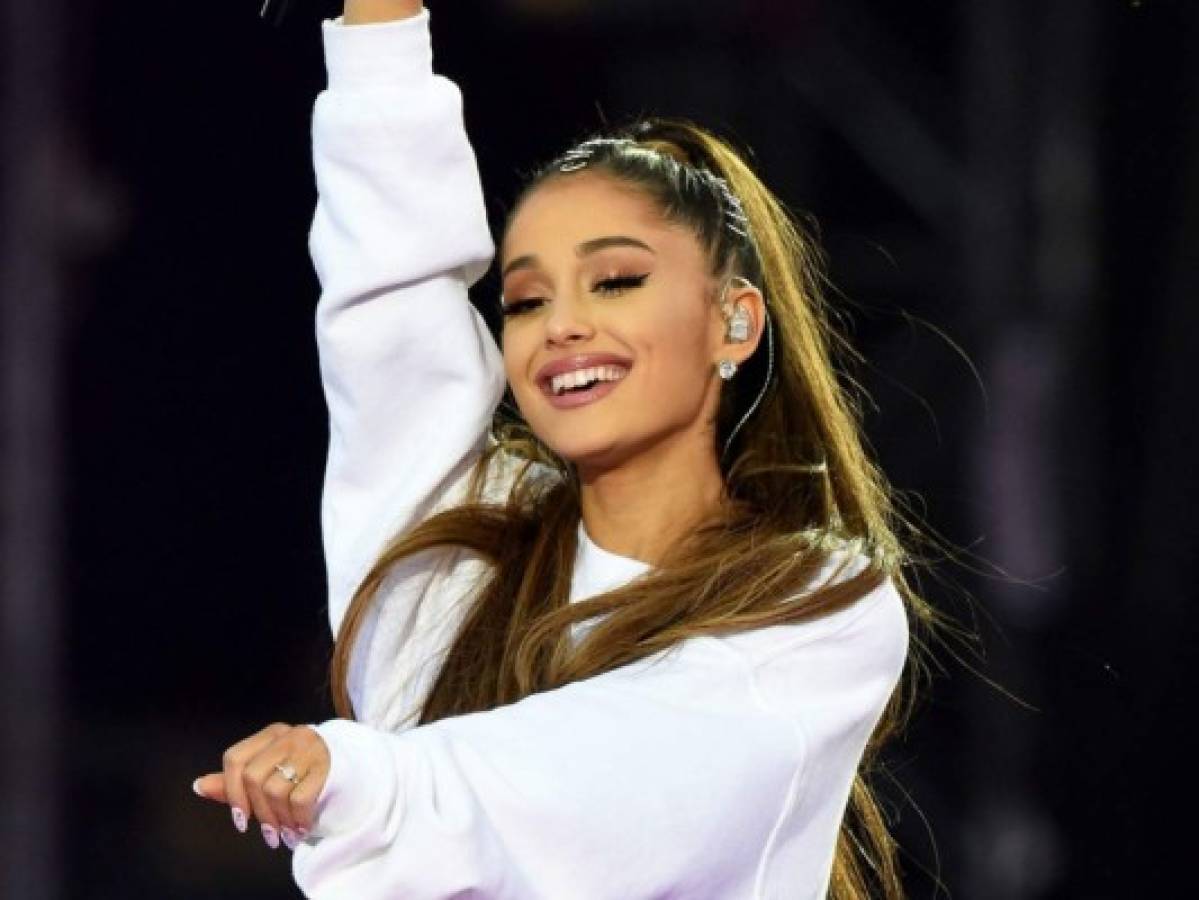 Ariana Grande reanuda gira este miércoles en París tras atentado de Mánchester