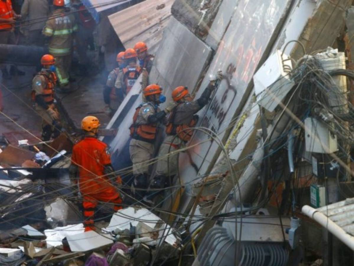 Derrumbe de edificio en Río de Janeiro deja dos muertos