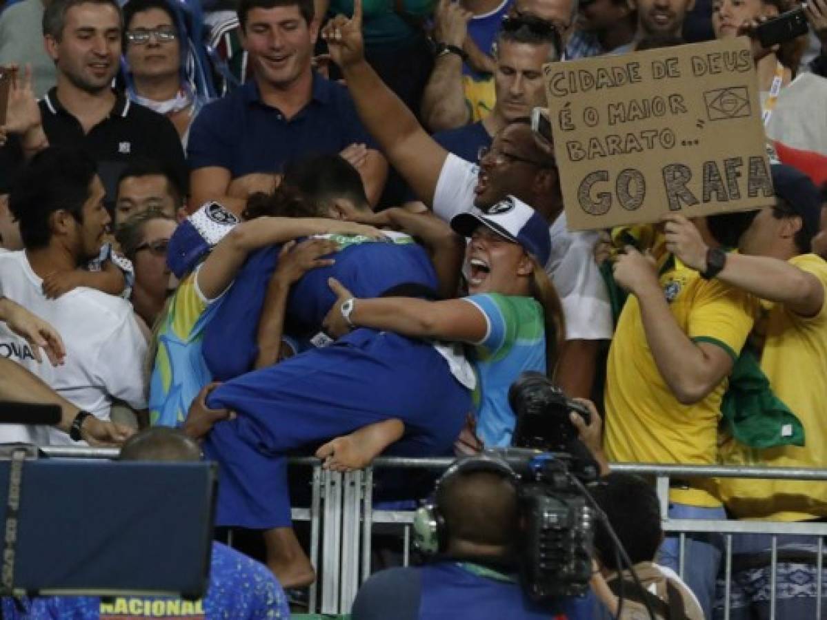 Rafaela Silva, hija de la Ciudad de Dios, le da su primer oro a Brasil en Rio-2016