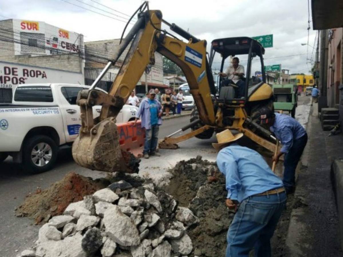 Tuberías obstruidas por malas prácticas ambientales en la capital