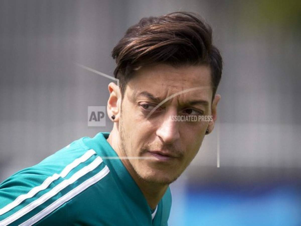 Mesut Özil anuncia su retiro de la selección de Alemania