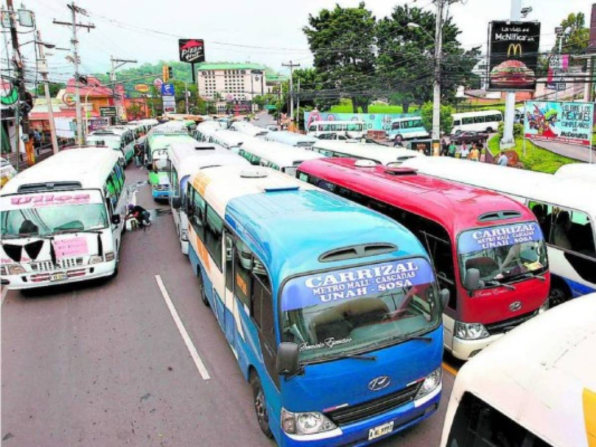 Por desacuerdo en las tarifas, transportistas anuncian paro de labores desde el jueves