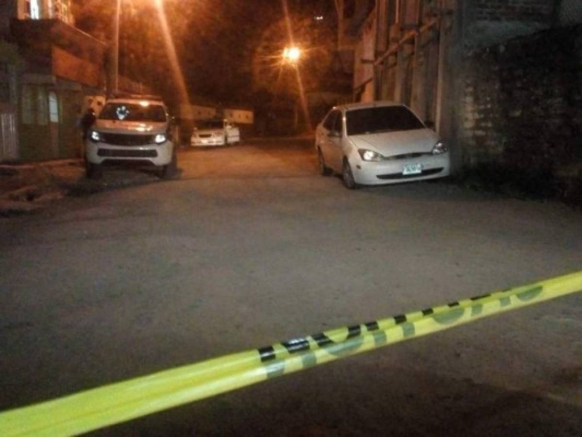 Falsos pasajeros matan a balazos a taxista en colonia San Cristóbal