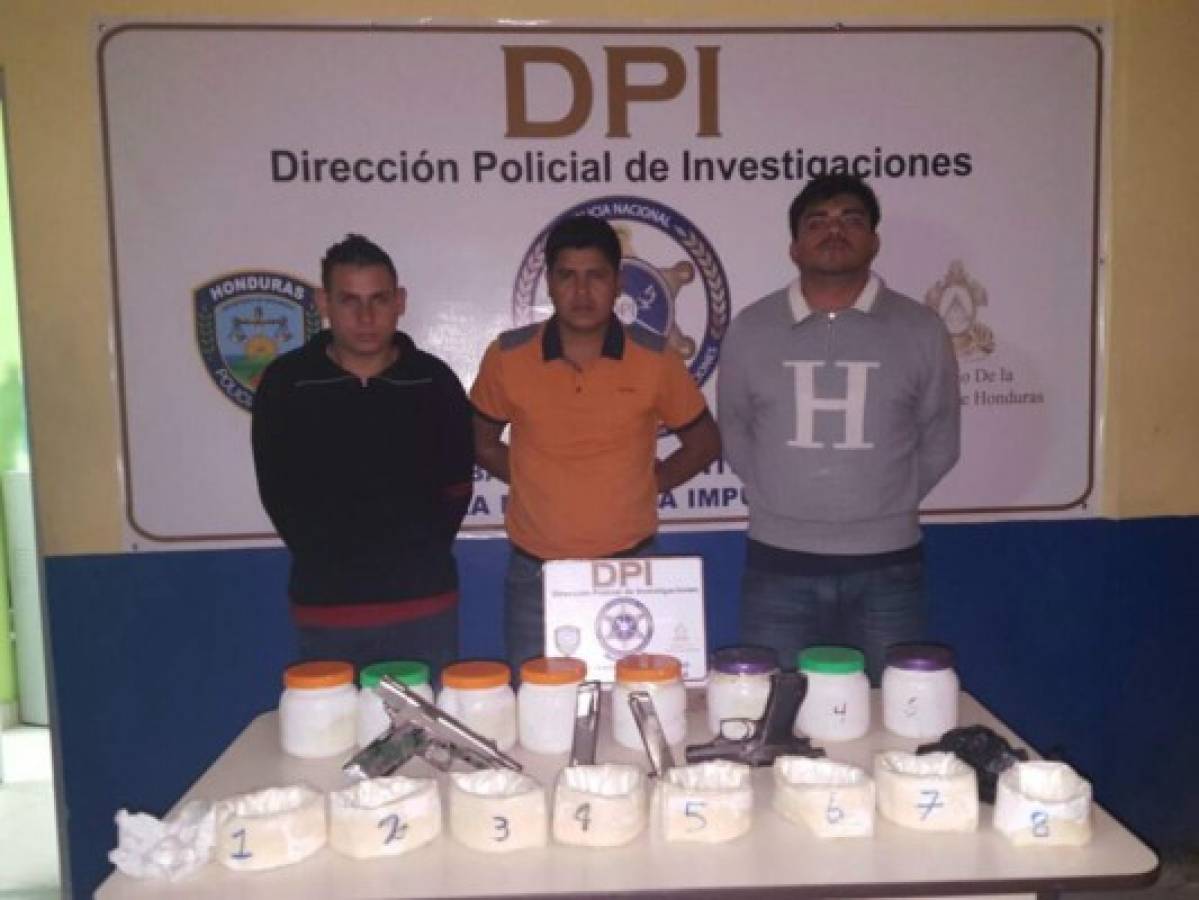 Honduras: En botes de miel llevaban supuesta cocaína en Santa Rosa de Copán