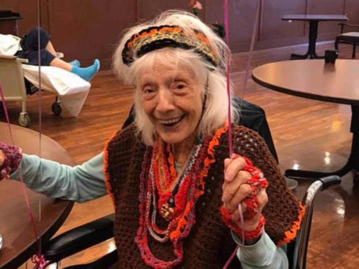 Mujer estadounidense de 101 años se cura de Covid-19 