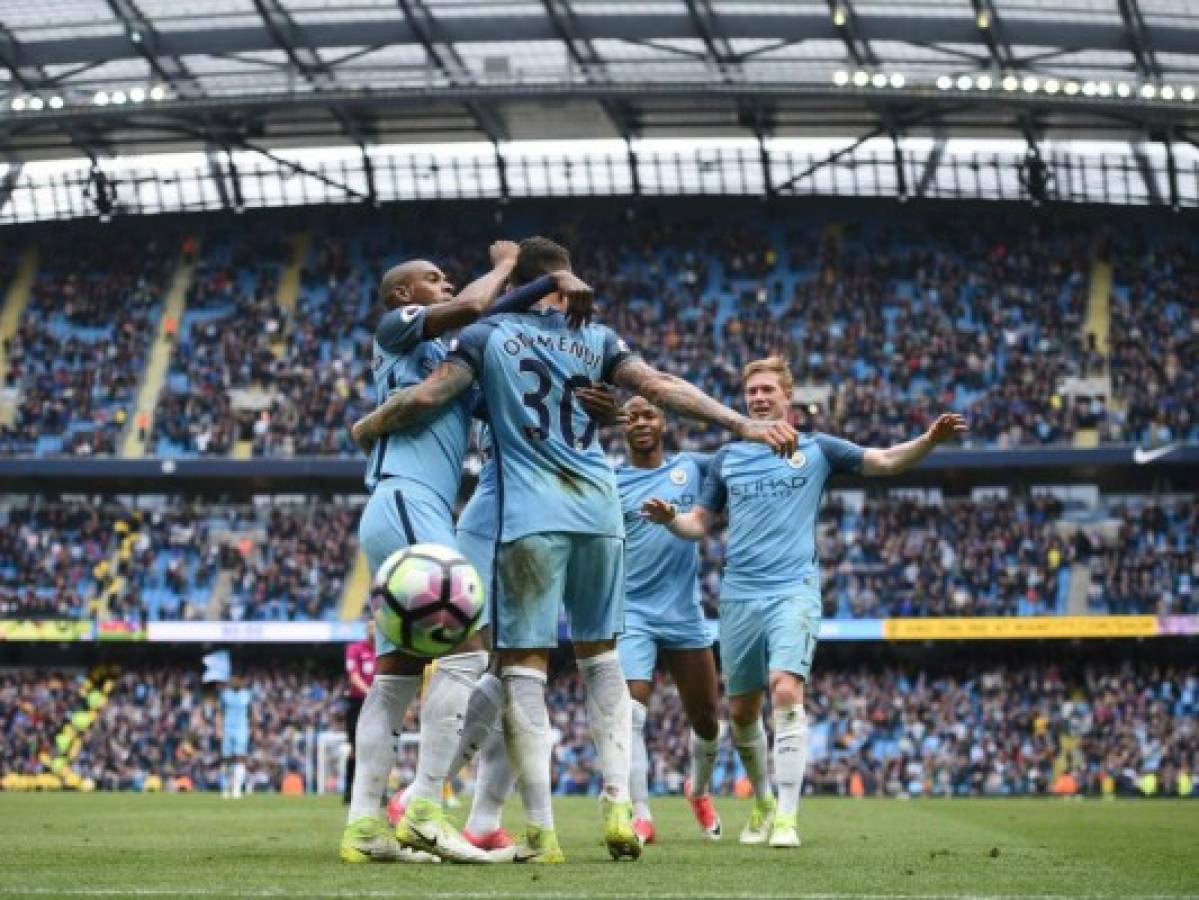 Mánchester City se acerca a Champions tras imponerse al Crystal Palace