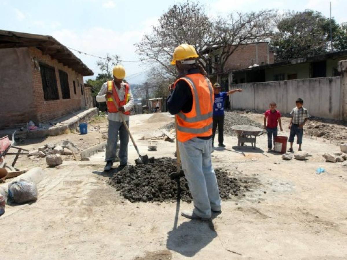 Más de cien mil capitalinos se beneficiarán con proyectos de agua