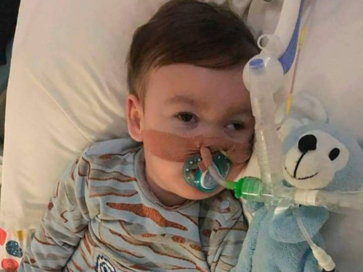 Muere Alfie Evans, el niño británico que sufría una enfermedad degenerativa