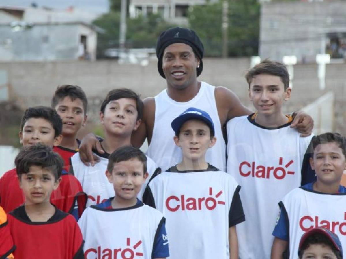 ¿Estás listo para ver a Ronaldinho? Esta es la hora del juego