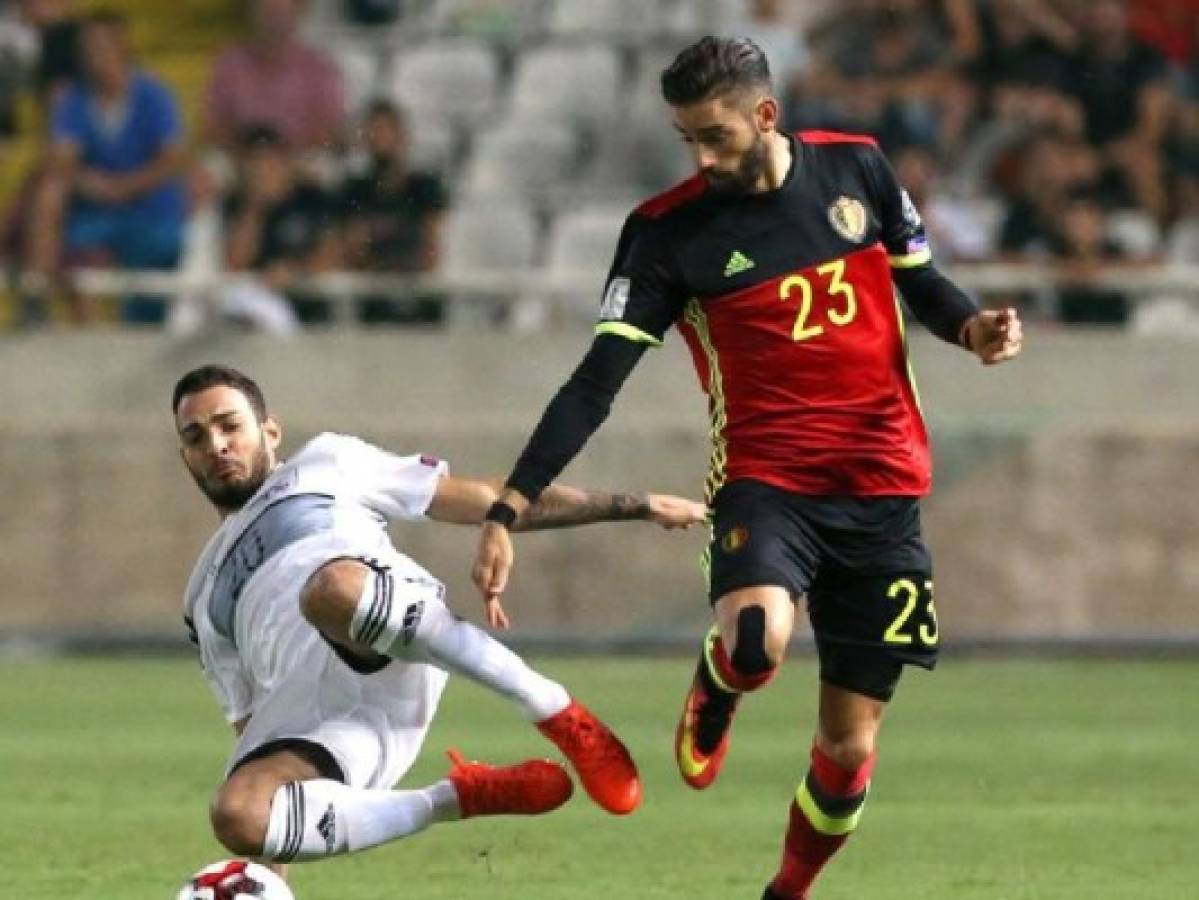 Yannick Carrasco se disculpa por mandar al hospital a un compañero tras una pelea