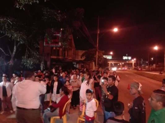 Realizan jornada de oración en la zona de El Carrizal donde asesinaron a ocho personas