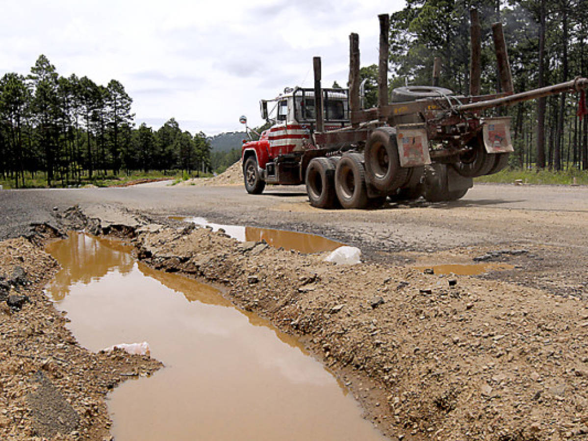 Honduras: Proyectos de reparación de carreteras deberán posponerse hasta 2013