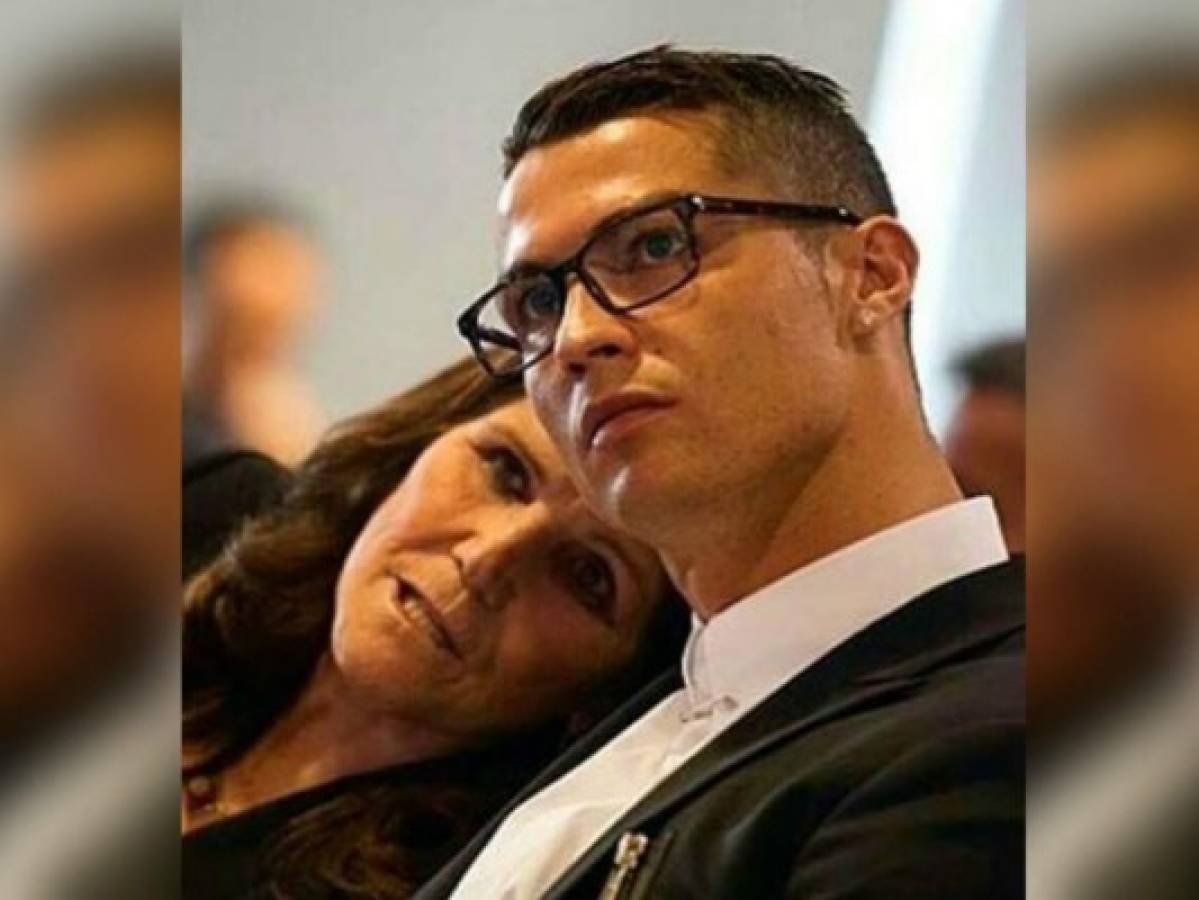 Cristiano Ronaldo felicita a su progenitora en el Día de la Madre, pero su hijo ¿a quién?