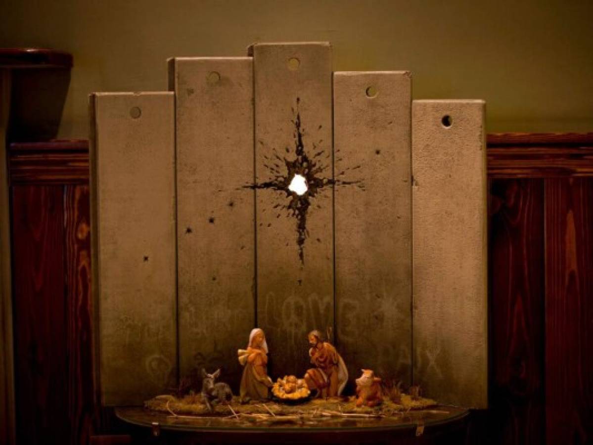 Banksy exhibe controversial Nacimiento en Belén