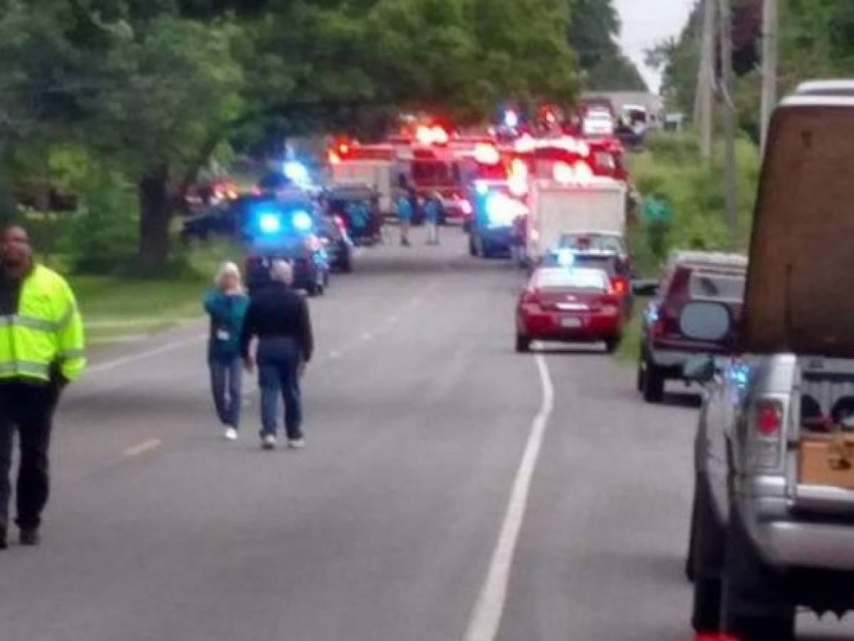 Michigan: camioneta choca contra marcha de trabajadores