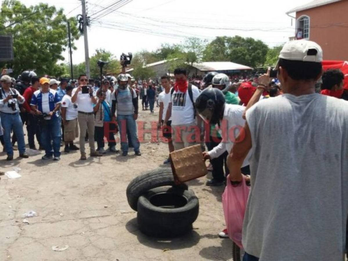 Marcha del Día del Trabajo termina en enfrentamiento en Choluteca   