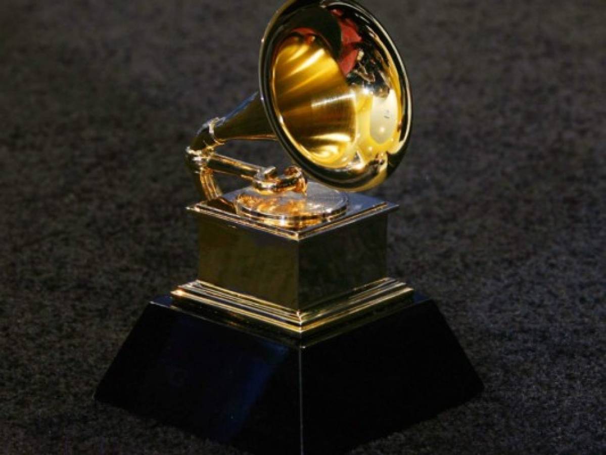 Posponen la ceremonia de los Grammy por ola de casos covid