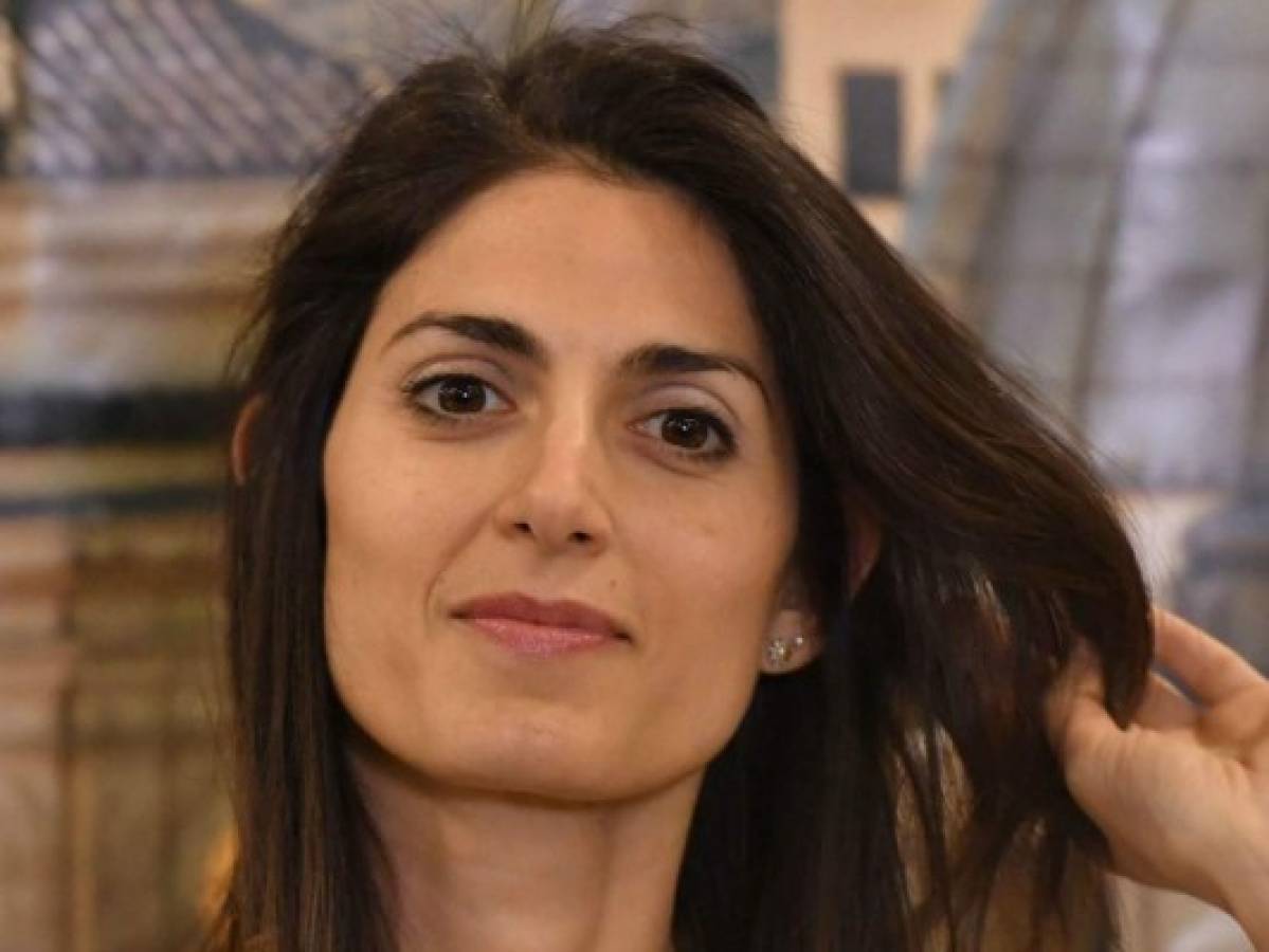 Virginia Raggi se convierte en la primera alcaldesa de Roma