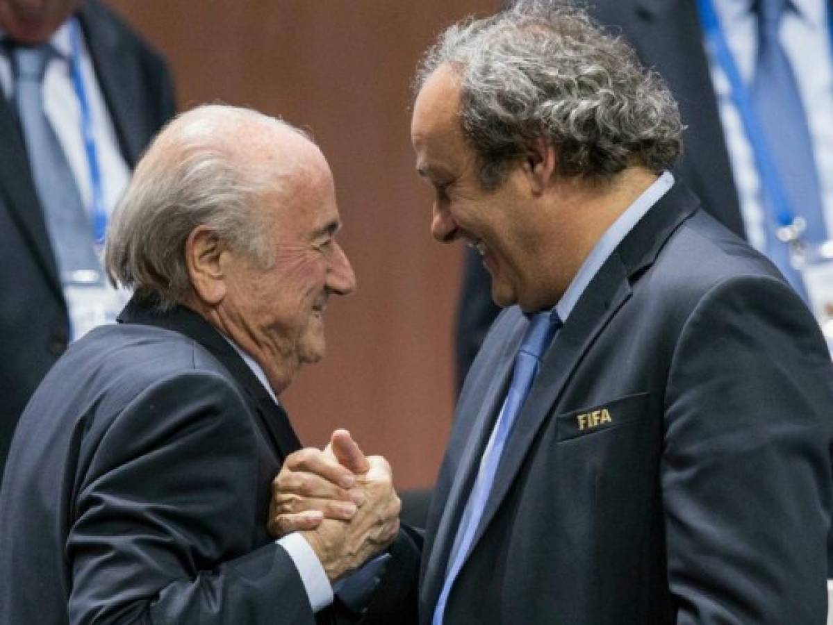 Joseph Blatter y Michelle Platini rendidarán cuentas en diciembre según anunció la FIFA